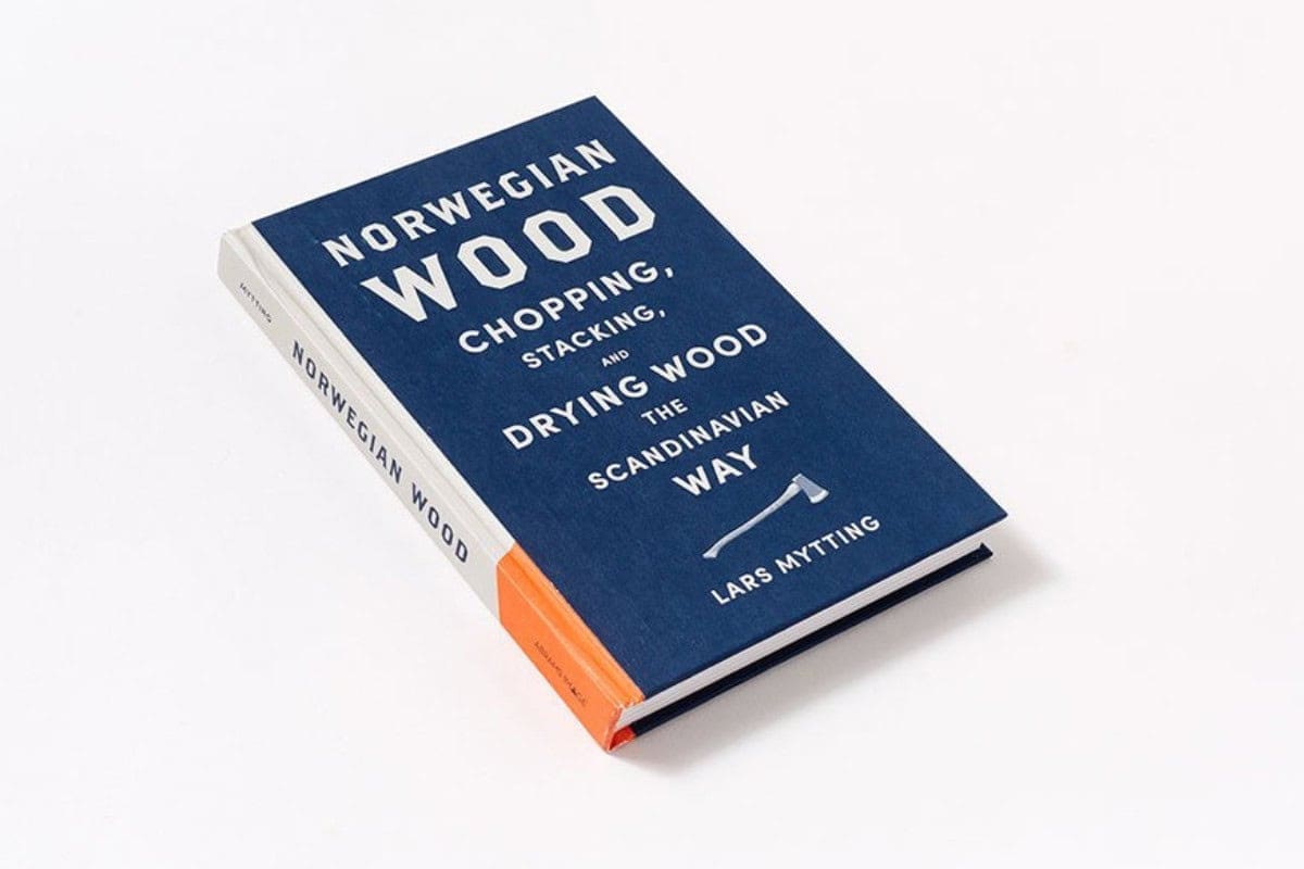 Image of a book on Norwegian firewood handling techniques.